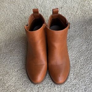 🪷Jeossy Women's Leather Ankle Boots Size 8.5 EUC